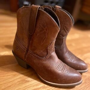 Ariat darlin boots
